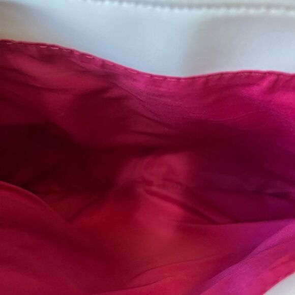 Anne Klein large black and white color block Satchel with gold tone hardwares. - Picture 7 of 15